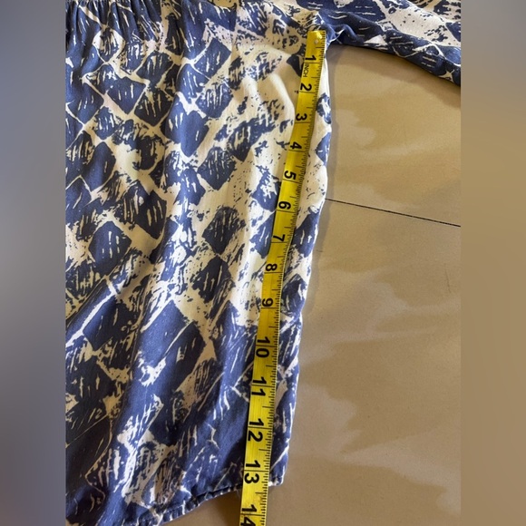 LoveStitch Tropical Print Off‎ the Shoulder Smocked Bell Sleeves Blouse size S - Picture 8 of 16